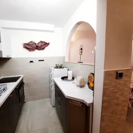 Apartament Symphony Garden: Modern, New Split