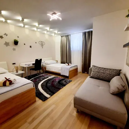 Symphony Garden: Modern, New Apartament Split