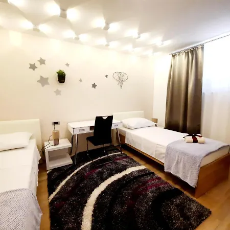 Symphony Garden: Modern, New Split