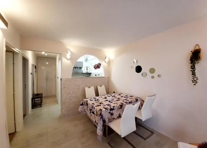 Symphony Garden: Modern, New 公寓 斯普利特