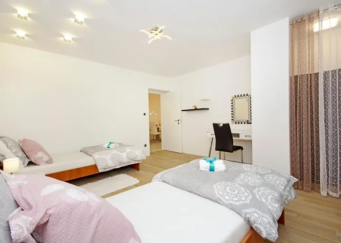 Symphony Garden: Modern, New 斯普利特