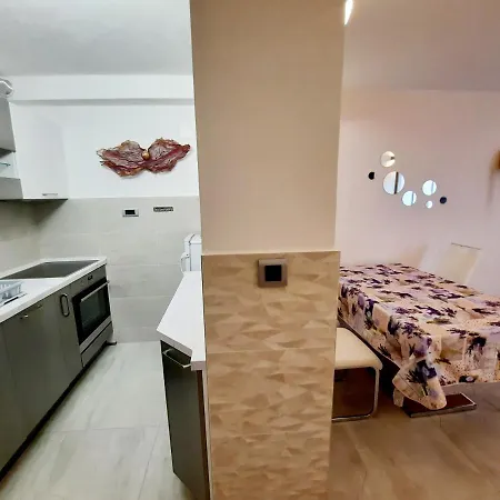 Symphony Garden: Modern, New Сплит