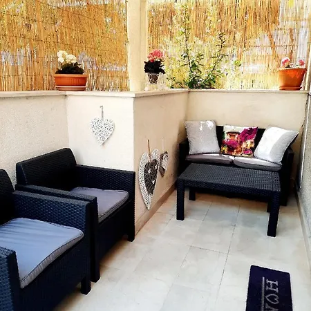 Apartment Symphony Garden: Modern, New *