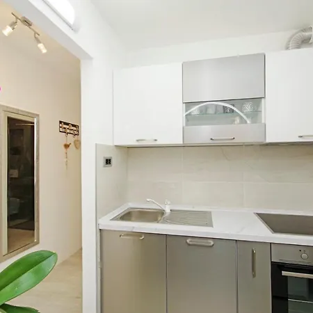 Apartment Symphony Garden: Modern, New