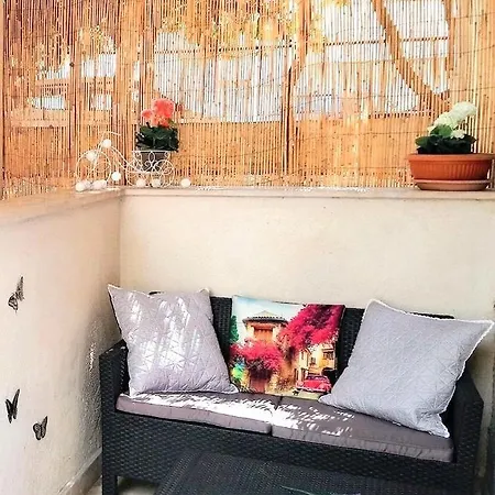 Symphony Garden: Modern, New *